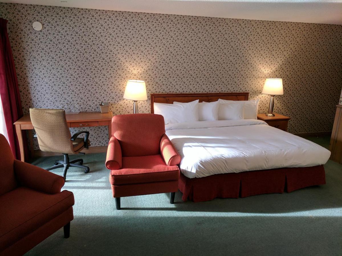 Algonquin Lakeside Inn Dwight Ruang foto
