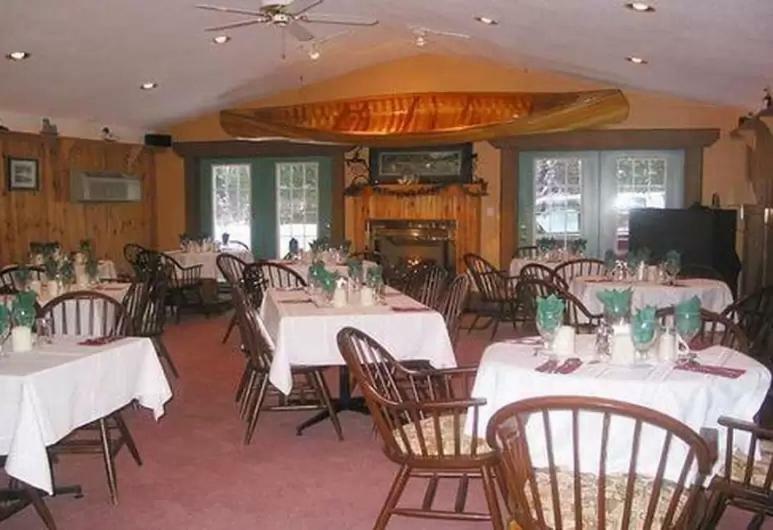 Algonquin Lakeside Inn Dwight Bagian luar foto